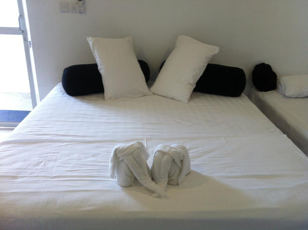 Friends Guesthouse Kudapaduwa Bagian luar foto