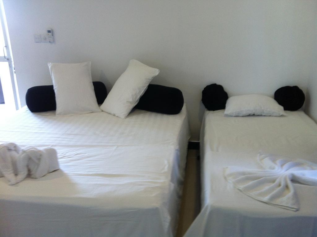Friends Guesthouse Kudapaduwa Bagian luar foto