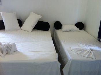 Friends Guesthouse Kudapaduwa Bagian luar foto